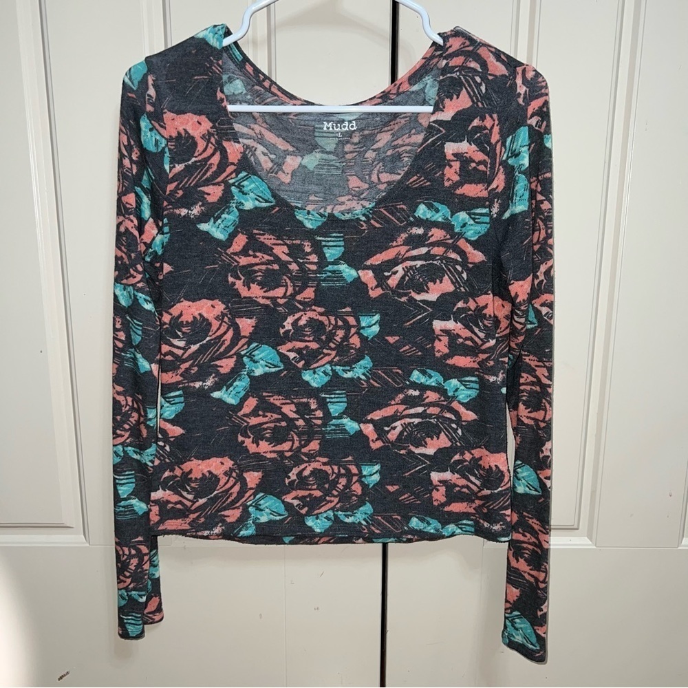 Mudd Rose Abstract Long Sleeve Crop Top Shirt Size Large - Picture 6 of 6